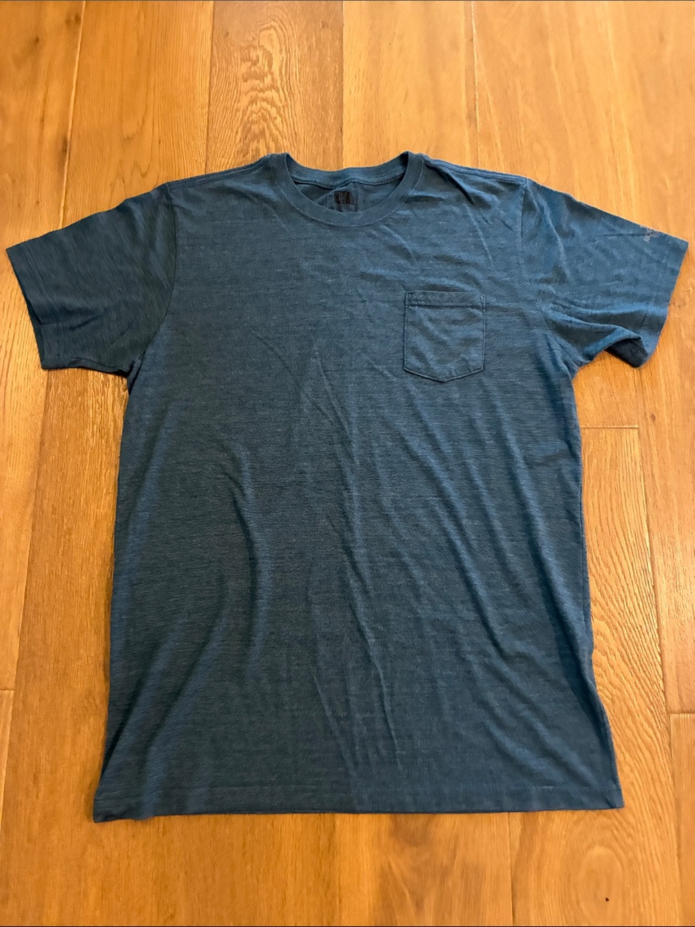The North Face Men's Crew Pocket Tee in Teal Blue